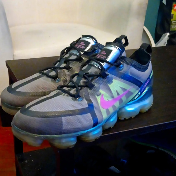 NIKE AIR VAPORMAX 2019 PRM 'FUCHISIA LIME' SZ 11.5 AT6810-001 - Picture 2 of 8